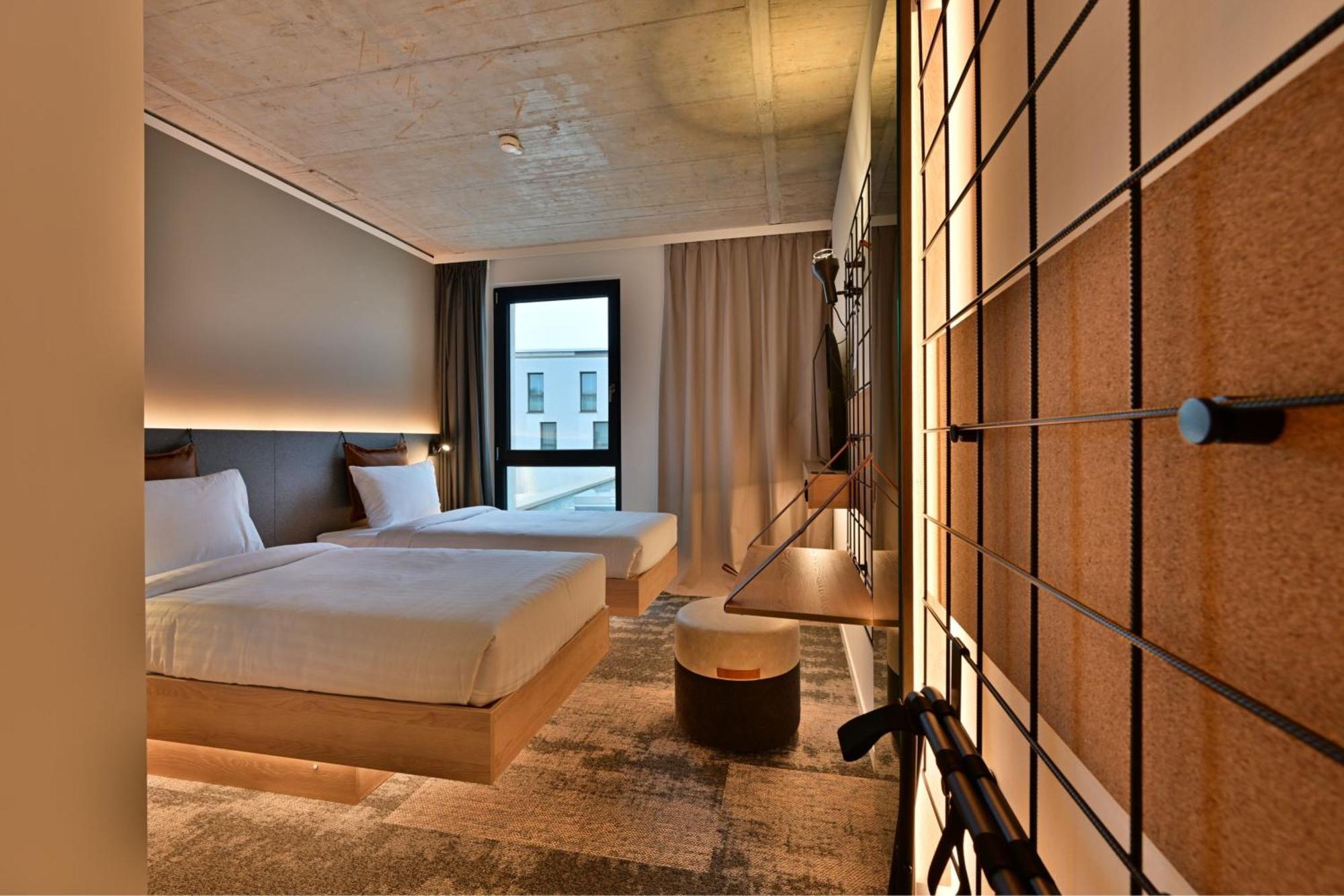 Hotel Moxy Outletcity Metzingen (Tubingen)
