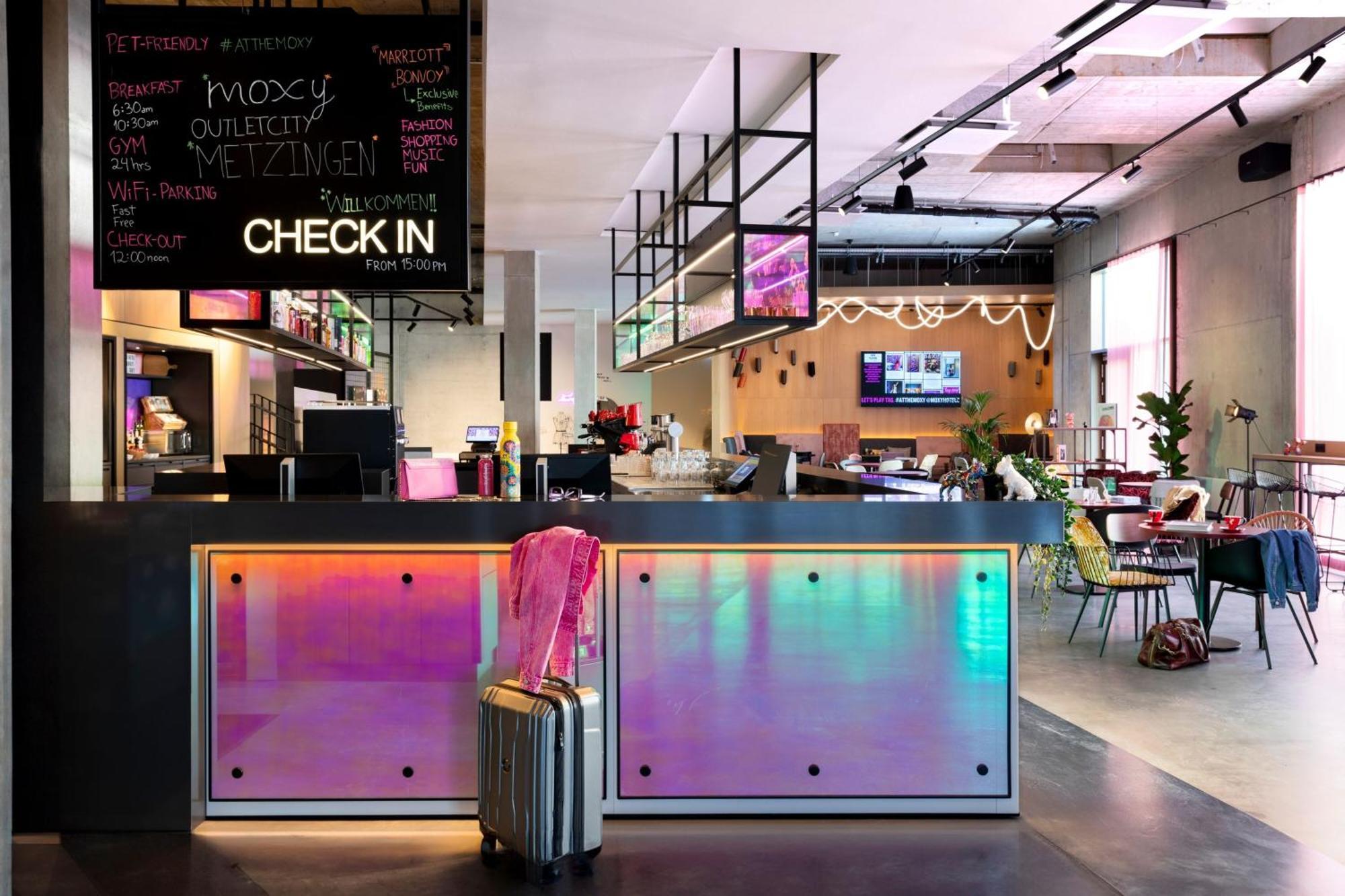 Hotel Moxy Outletcity